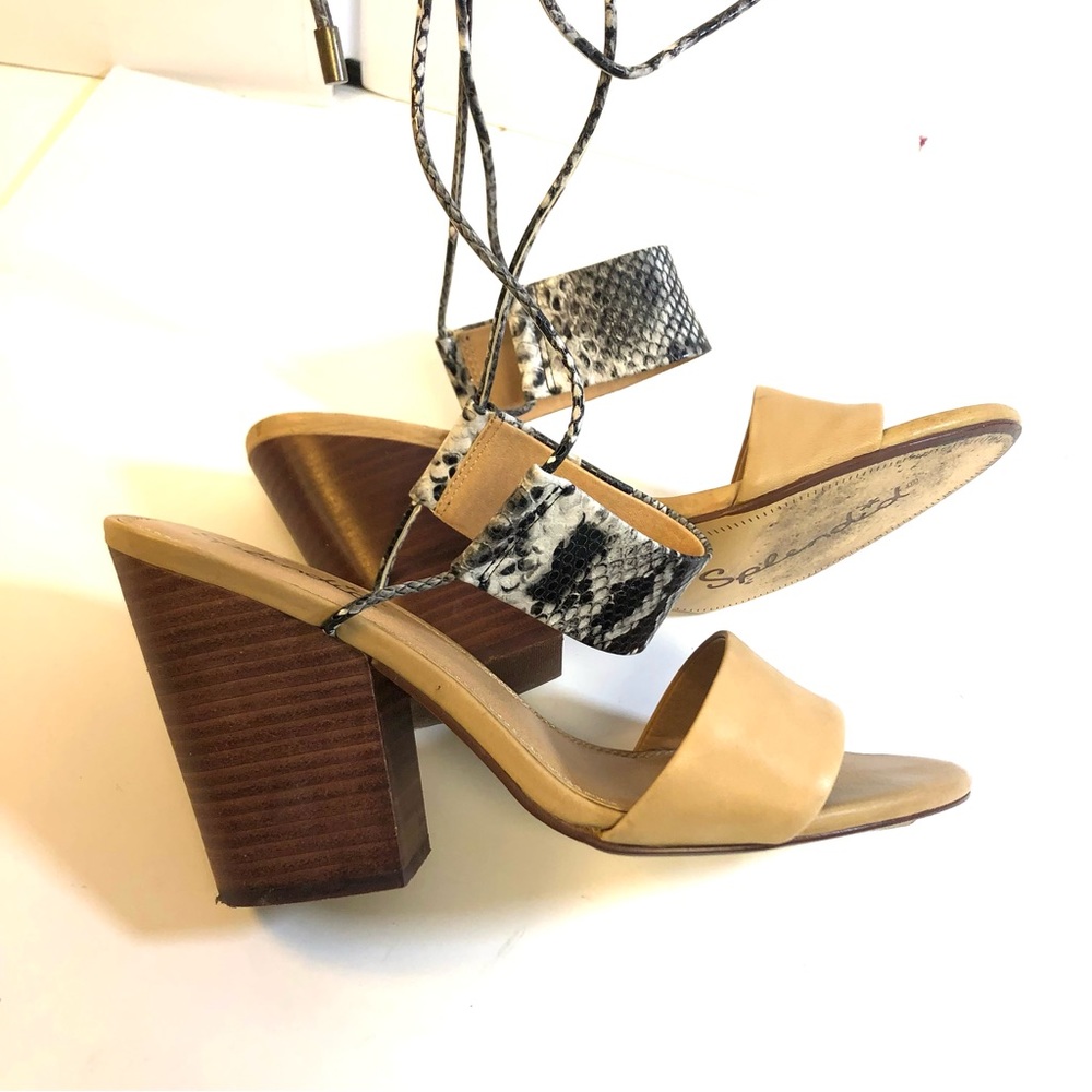 Women Splendid chunky heel around the ankle sandals sz 10